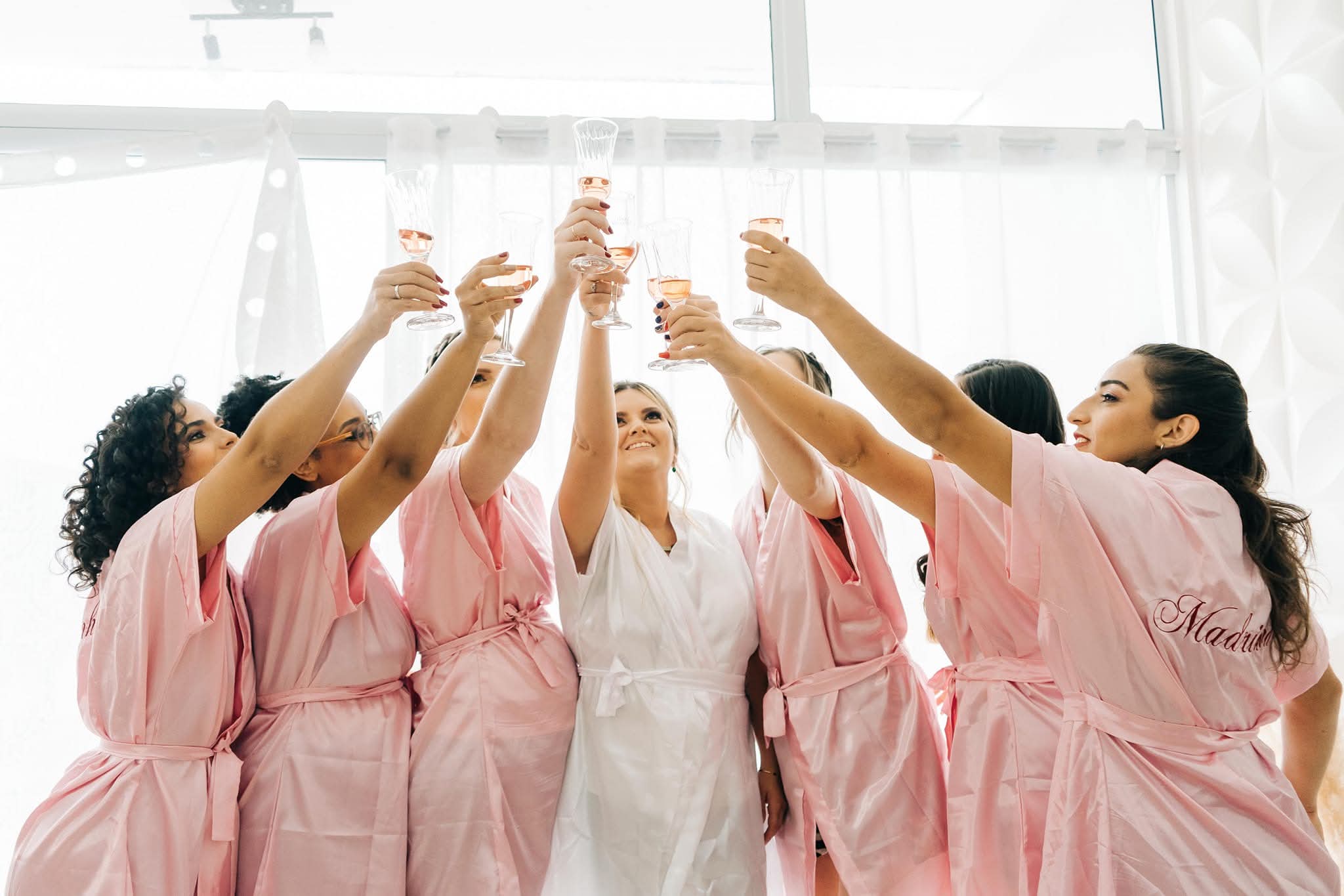 Bar montado para recepção de casamento